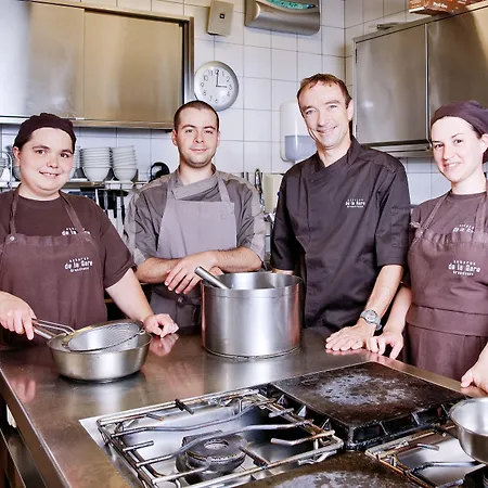 奥伯格火车站酒店 3*