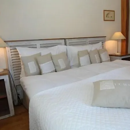 イン オーベルジュ デ ラ ガール グランヴォー