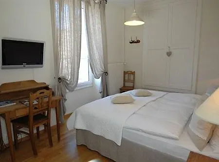 De La Gare Mini-hôtel Grandvaux