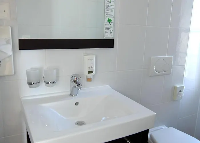 奥伯格火车站酒店 3*