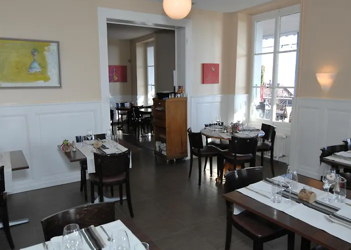 奥伯格火车站酒店