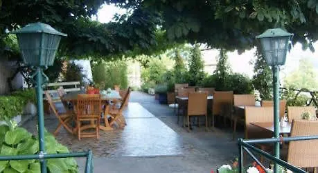 奥伯格火车站酒店 3*