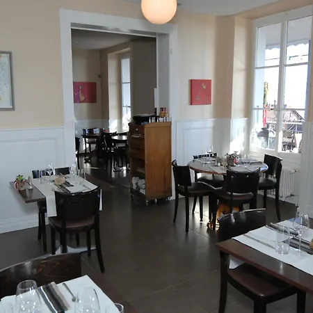 奥伯格火车站酒店